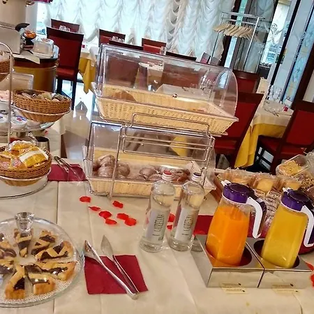 Rosa Purpurea Hotel 3*